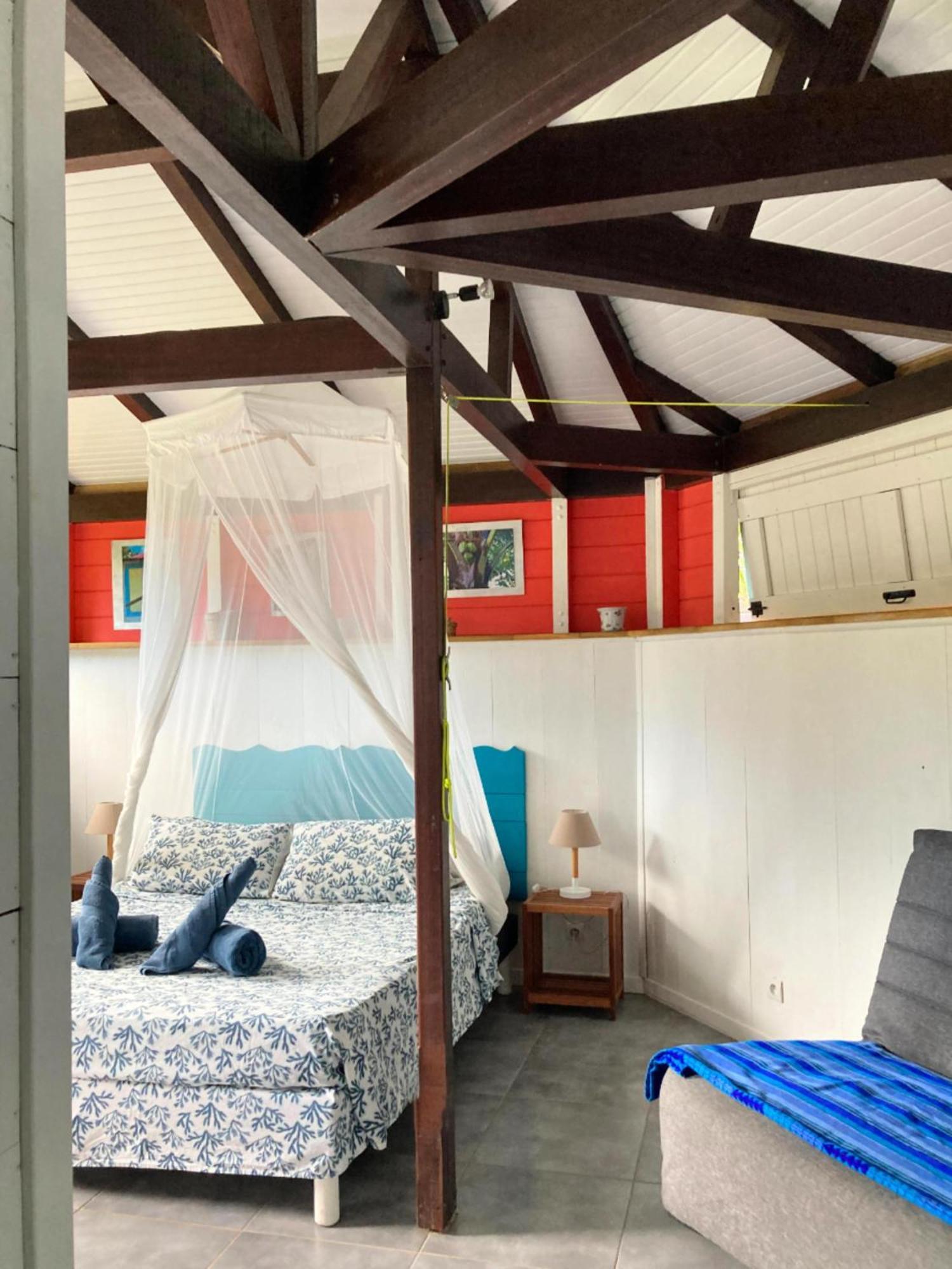 Piton Bungalows Ecolodges Десе Екстериор снимка